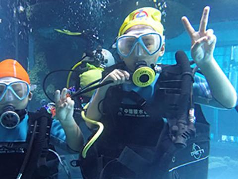 逃离潮湿的房屋